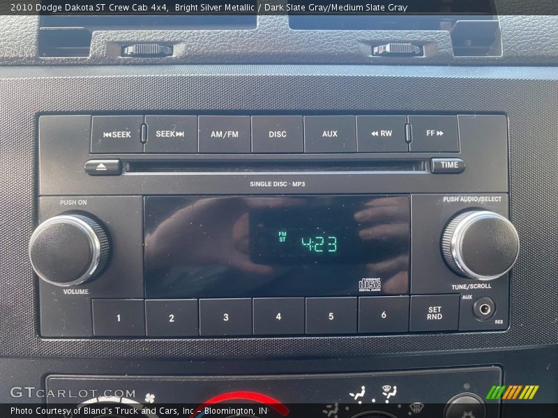 Controls of 2010 Dakota ST Crew Cab 4x4