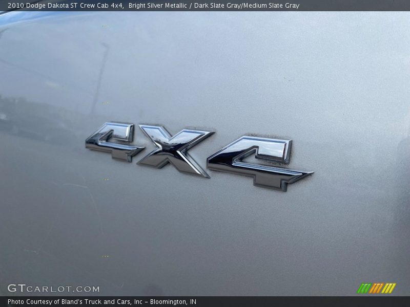  2010 Dakota ST Crew Cab 4x4 Logo