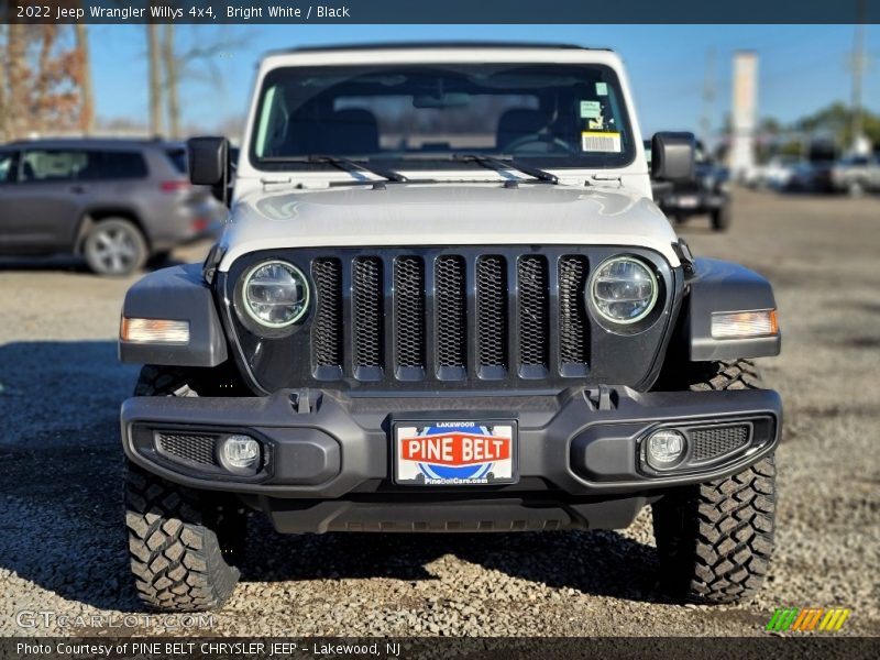 Bright White / Black 2022 Jeep Wrangler Willys 4x4