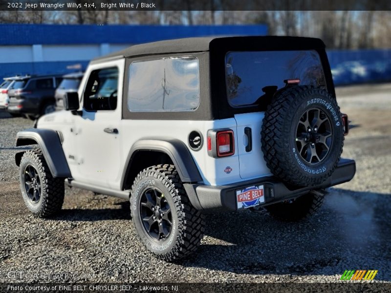 Bright White / Black 2022 Jeep Wrangler Willys 4x4