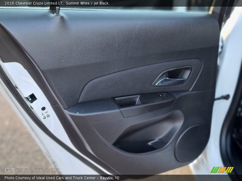 Summit White / Jet Black 2016 Chevrolet Cruze Limited LT