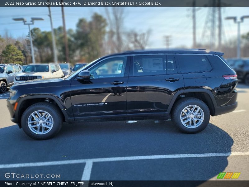 Diamond Black Crystal Pearl / Global Black 2022 Jeep Grand Cherokee L Laredo 4x4