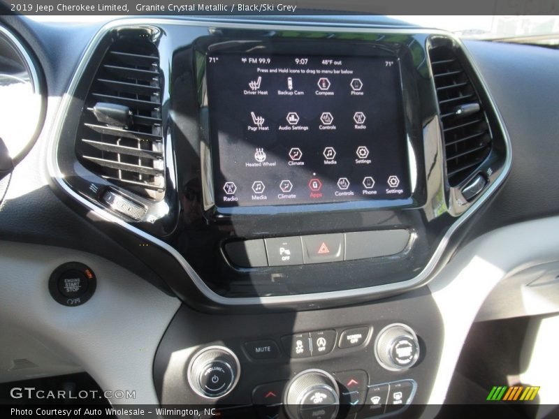 Granite Crystal Metallic / Black/Ski Grey 2019 Jeep Cherokee Limited