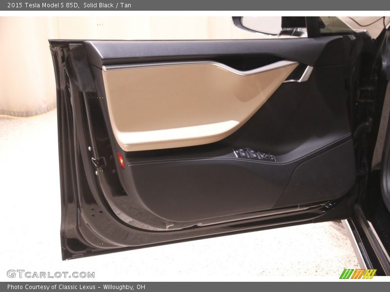 Door Panel of 2015 Model S 85D