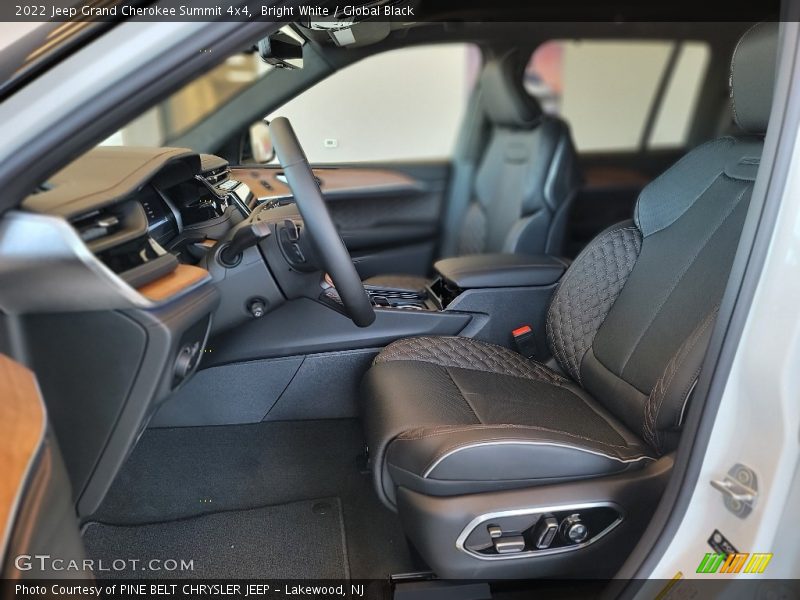  2022 Grand Cherokee Summit 4x4 Global Black Interior