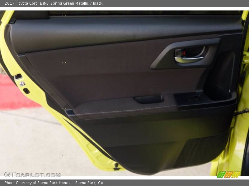 Spring Green Metallic / Black 2017 Toyota Corolla iM