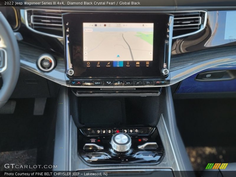 Diamond Black Crystal Pearl / Global Black 2022 Jeep Wagoneer Series III 4x4