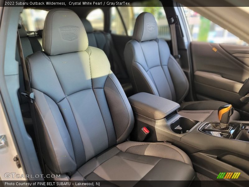 Crystal White Pearl / Gray StarTex 2022 Subaru Outback Wilderness