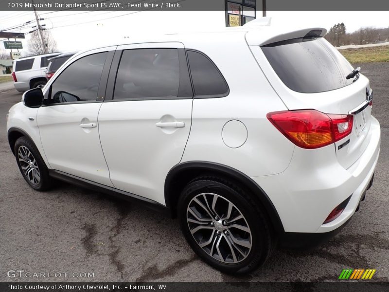 Pearl White / Black 2019 Mitsubishi Outlander Sport ES AWC