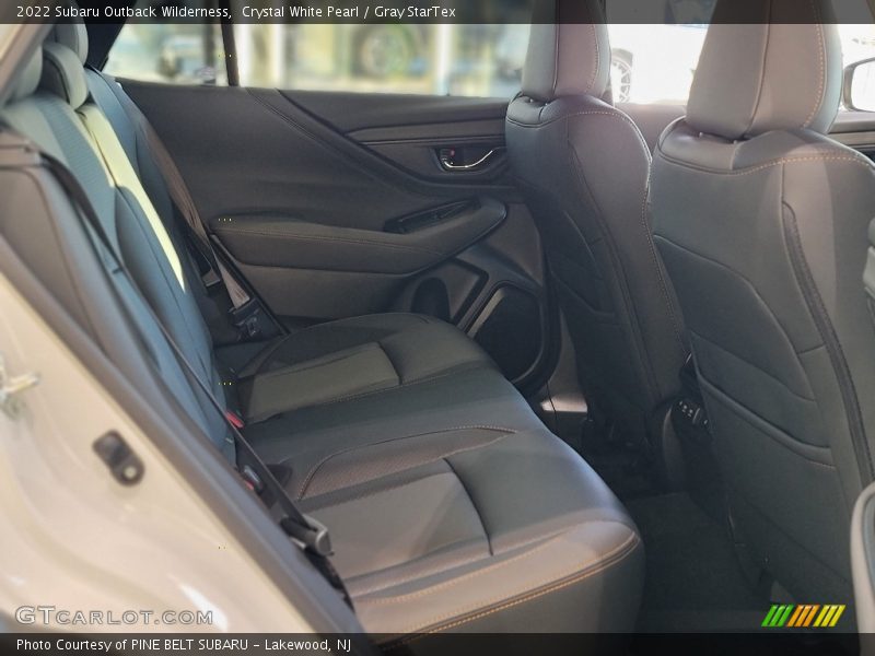 Crystal White Pearl / Gray StarTex 2022 Subaru Outback Wilderness