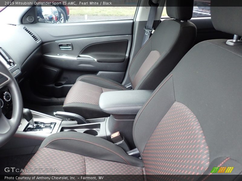 Pearl White / Black 2019 Mitsubishi Outlander Sport ES AWC