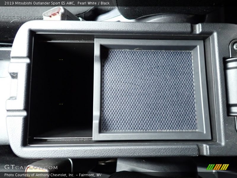 Pearl White / Black 2019 Mitsubishi Outlander Sport ES AWC