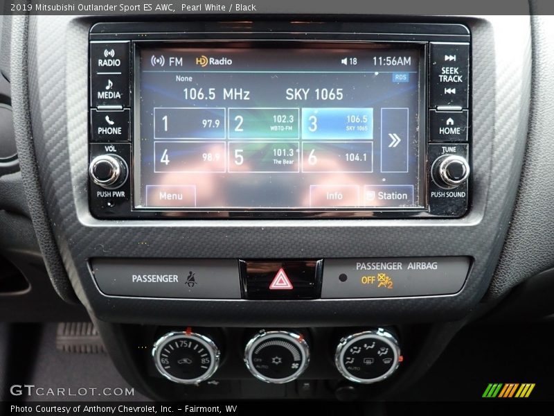 Pearl White / Black 2019 Mitsubishi Outlander Sport ES AWC