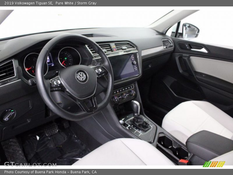 Pure White / Storm Gray 2019 Volkswagen Tiguan SE