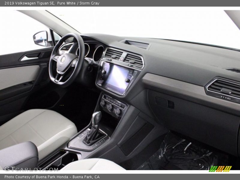 Pure White / Storm Gray 2019 Volkswagen Tiguan SE