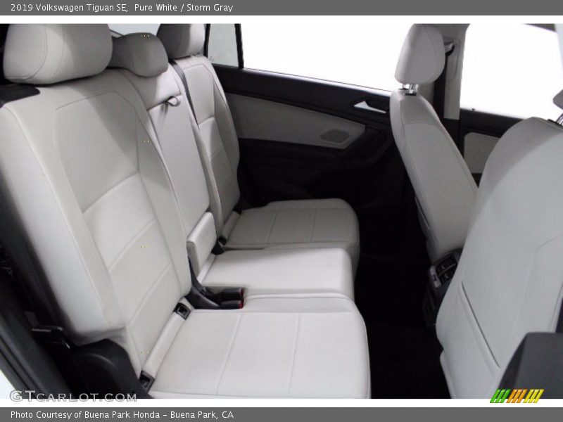 Pure White / Storm Gray 2019 Volkswagen Tiguan SE