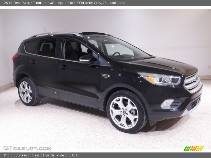 Agate Black / Chromite Gray/Charcoal Black 2019 Ford Escape Titanium 4WD