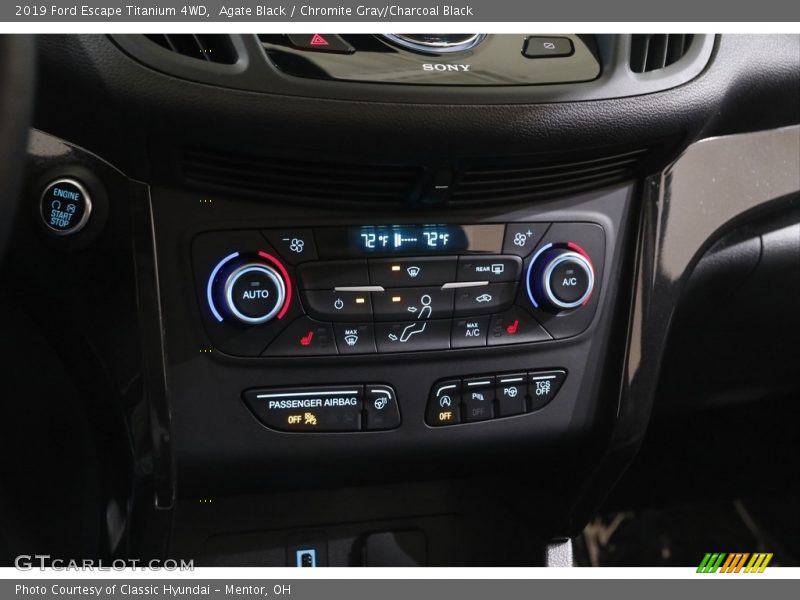 Agate Black / Chromite Gray/Charcoal Black 2019 Ford Escape Titanium 4WD