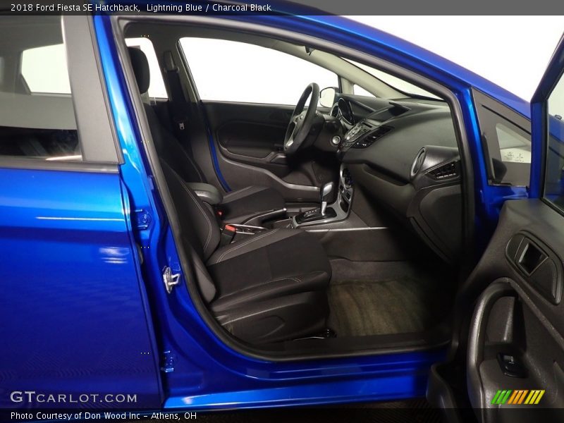 Lightning Blue / Charcoal Black 2018 Ford Fiesta SE Hatchback
