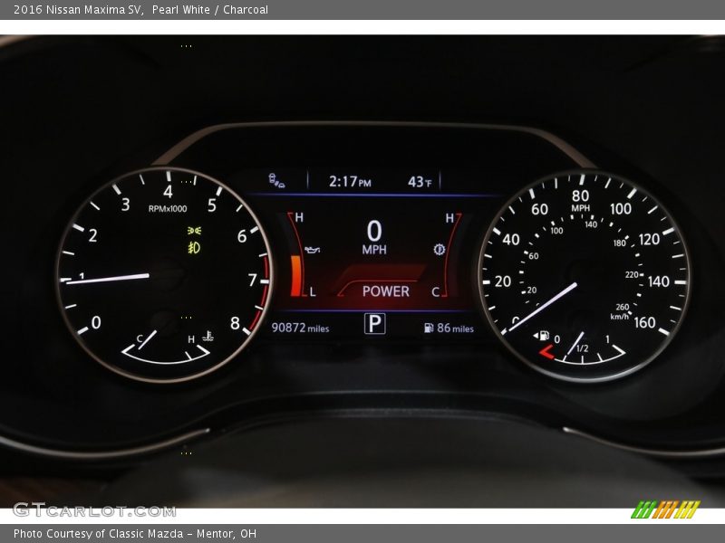 Pearl White / Charcoal 2016 Nissan Maxima SV