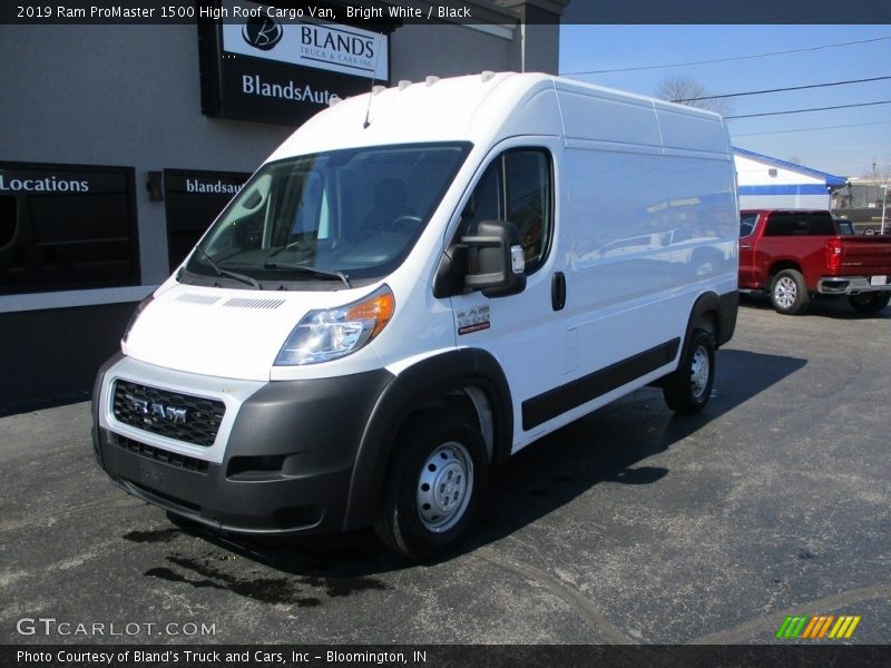 Bright White / Black 2019 Ram ProMaster 1500 High Roof Cargo Van