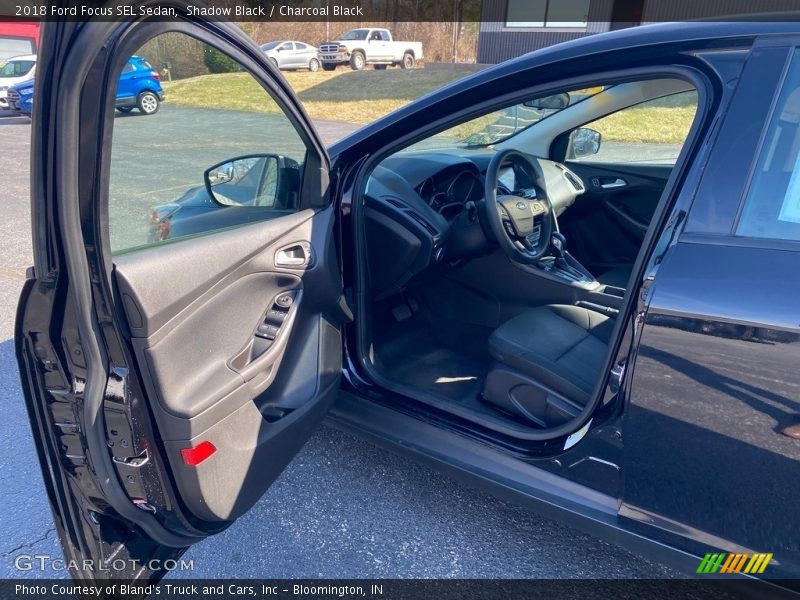 Shadow Black / Charcoal Black 2018 Ford Focus SEL Sedan