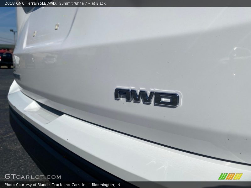 Summit White / ­Jet Black 2018 GMC Terrain SLE AWD