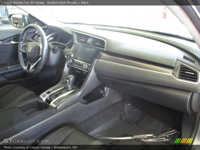 Modern Steel Metallic / Black 2019 Honda Civic EX Sedan