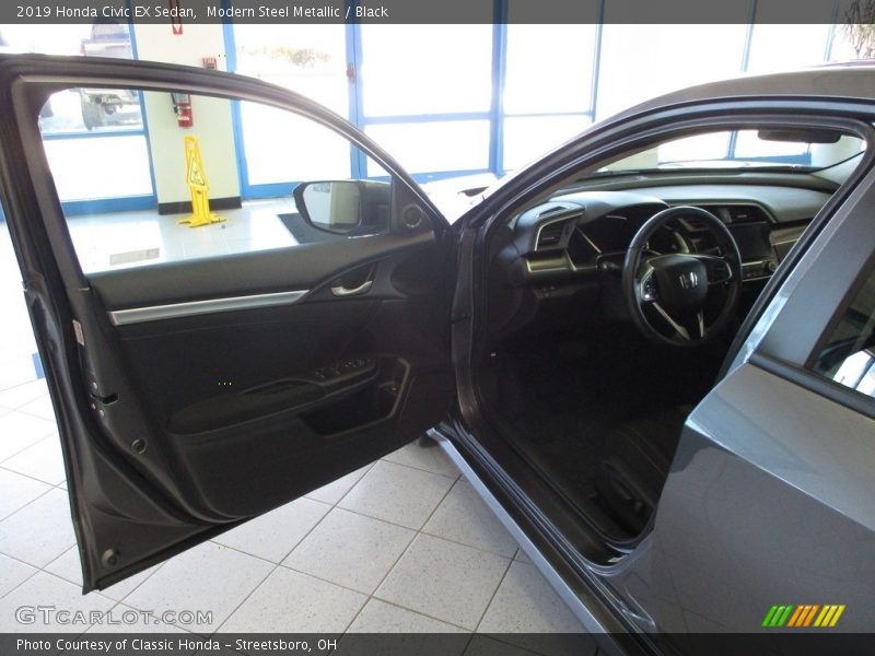 Modern Steel Metallic / Black 2019 Honda Civic EX Sedan