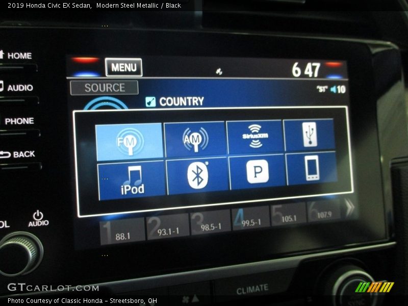 Modern Steel Metallic / Black 2019 Honda Civic EX Sedan