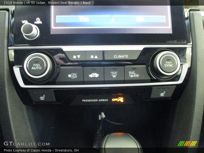 Modern Steel Metallic / Black 2019 Honda Civic EX Sedan