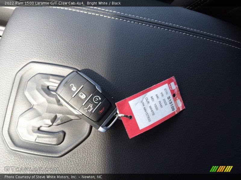 Keys of 2022 1500 Laramie G/T Crew Cab 4x4