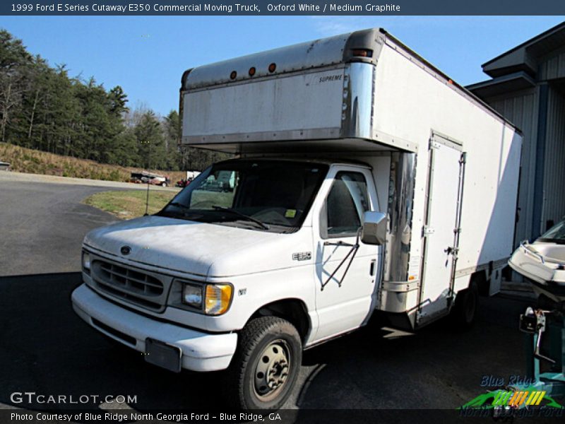 Oxford White / Medium Graphite 1999 Ford E Series Cutaway E350 Commercial Moving Truck