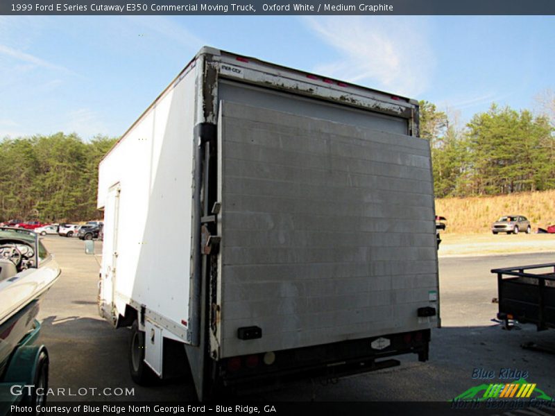 Oxford White / Medium Graphite 1999 Ford E Series Cutaway E350 Commercial Moving Truck