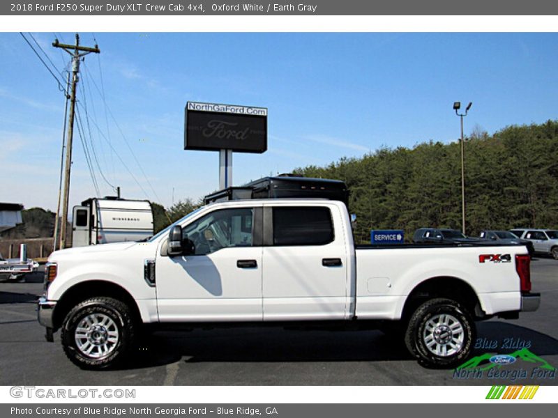 Oxford White / Earth Gray 2018 Ford F250 Super Duty XLT Crew Cab 4x4