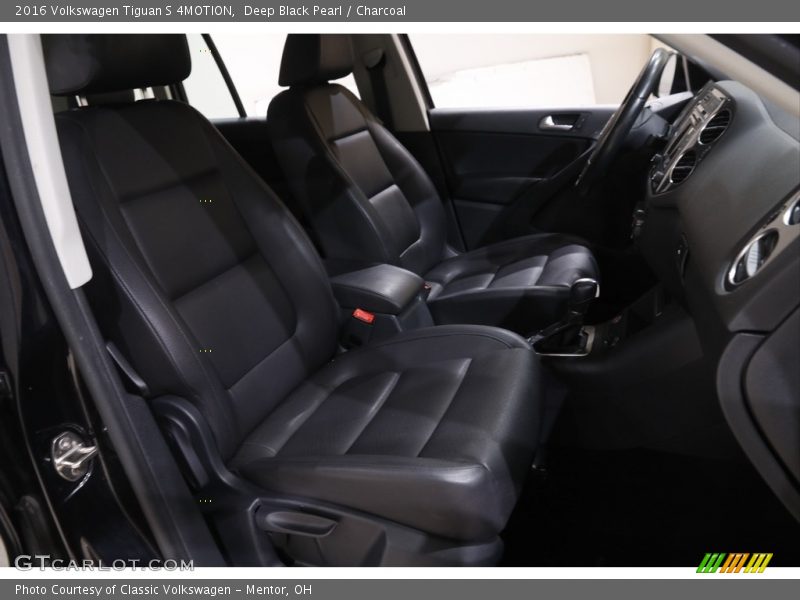 Front Seat of 2016 Tiguan S 4MOTION