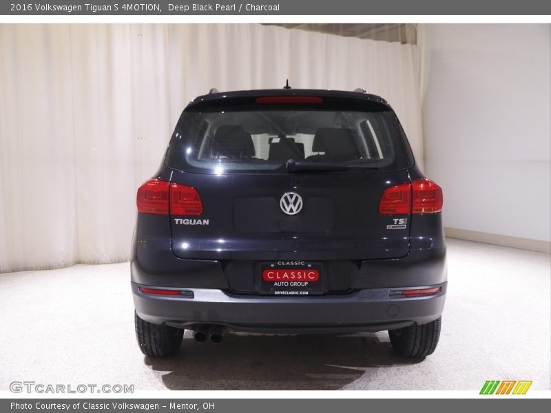 Deep Black Pearl / Charcoal 2016 Volkswagen Tiguan S 4MOTION