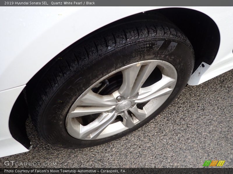 Quartz White Pearl / Black 2019 Hyundai Sonata SEL