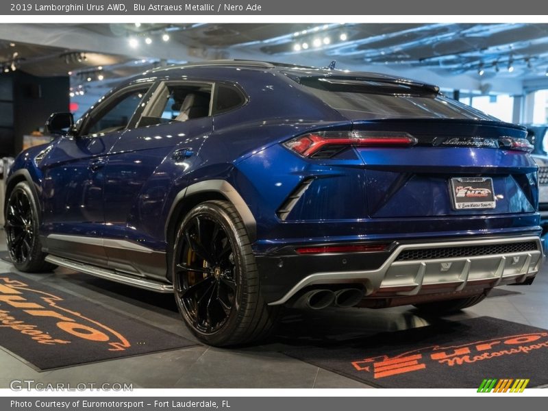 Blu Astraeus Metallic / Nero Ade 2019 Lamborghini Urus AWD