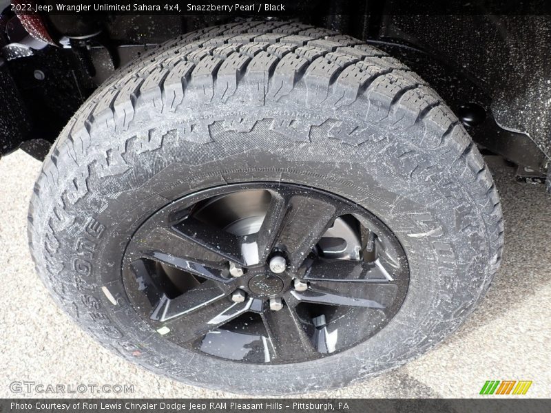Snazzberry Pearl / Black 2022 Jeep Wrangler Unlimited Sahara 4x4
