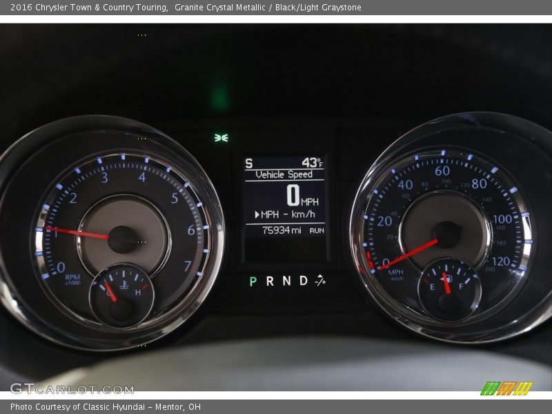 Granite Crystal Metallic / Black/Light Graystone 2016 Chrysler Town & Country Touring