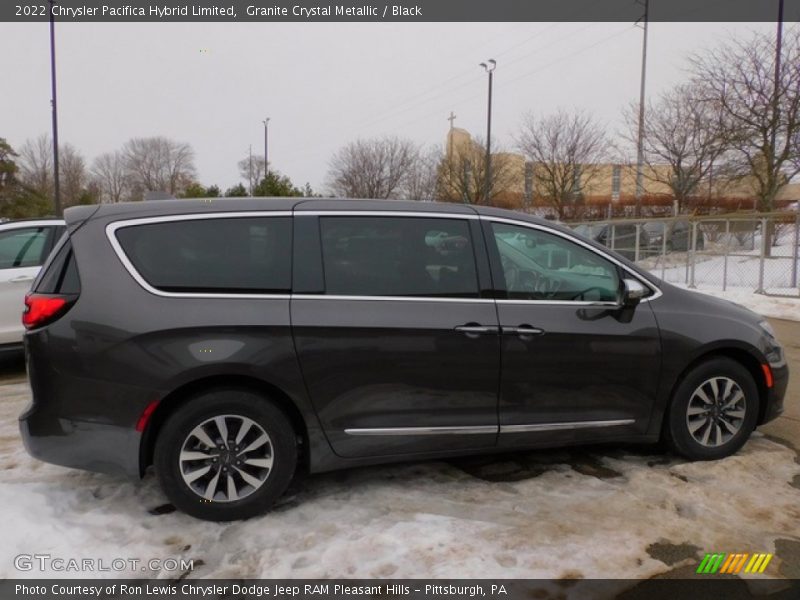 Granite Crystal Metallic / Black 2022 Chrysler Pacifica Hybrid Limited