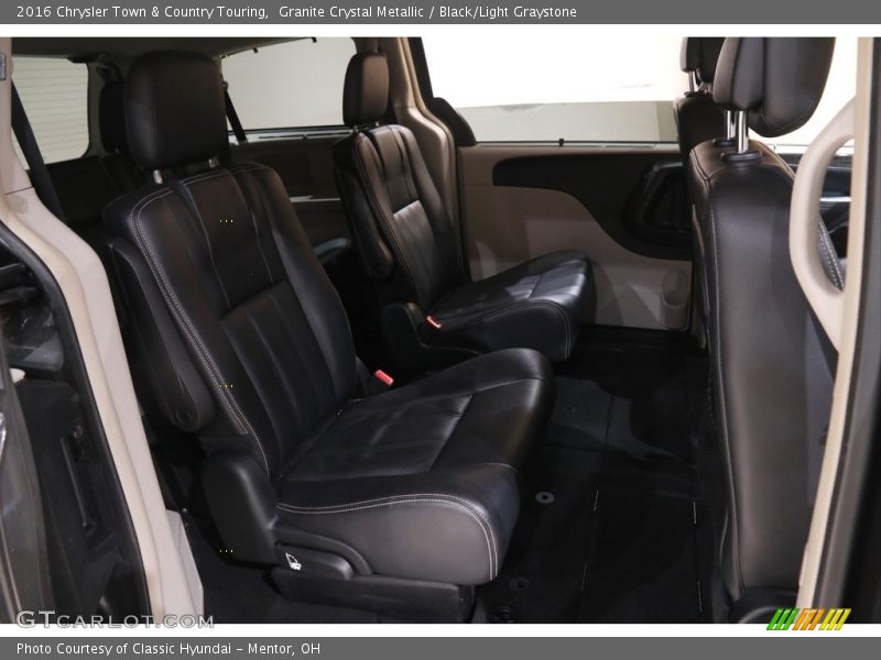 Granite Crystal Metallic / Black/Light Graystone 2016 Chrysler Town & Country Touring