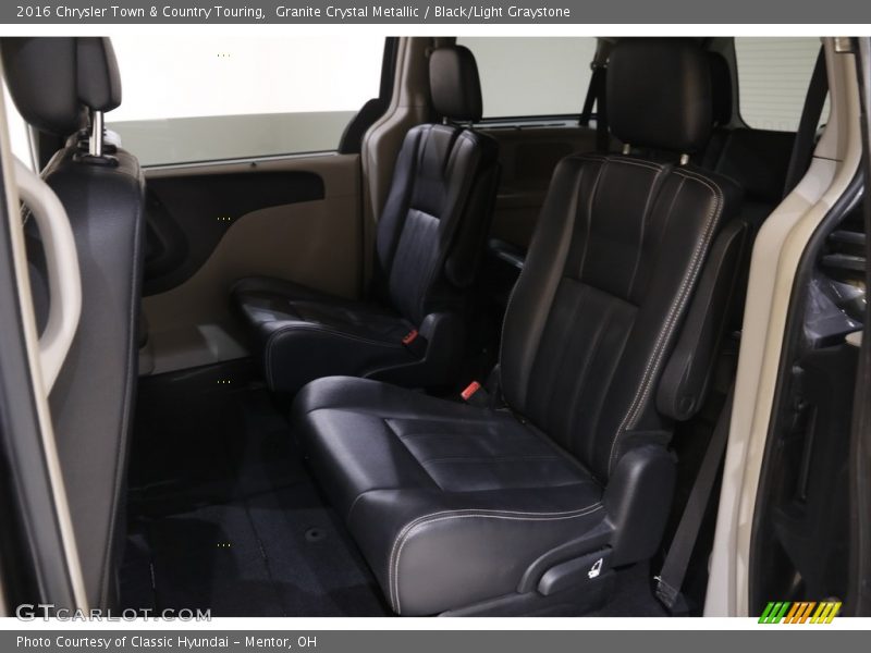 Granite Crystal Metallic / Black/Light Graystone 2016 Chrysler Town & Country Touring