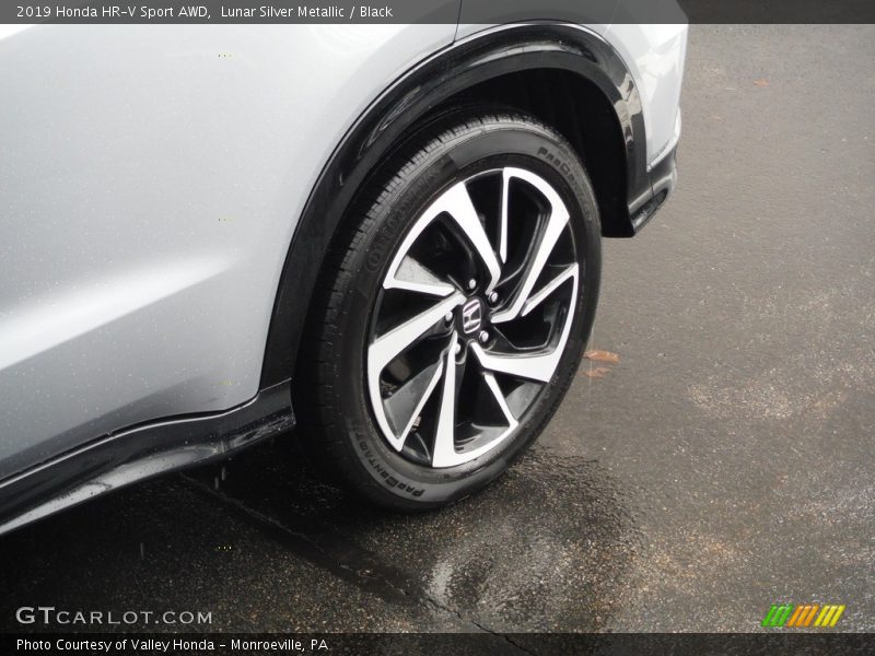 Lunar Silver Metallic / Black 2019 Honda HR-V Sport AWD