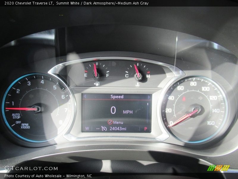 Summit White / Dark Atmosphere/­Medium Ash Gray 2020 Chevrolet Traverse LT