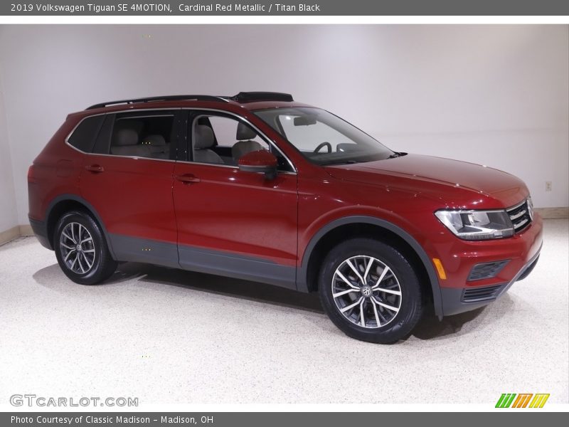 Cardinal Red Metallic / Titan Black 2019 Volkswagen Tiguan SE 4MOTION