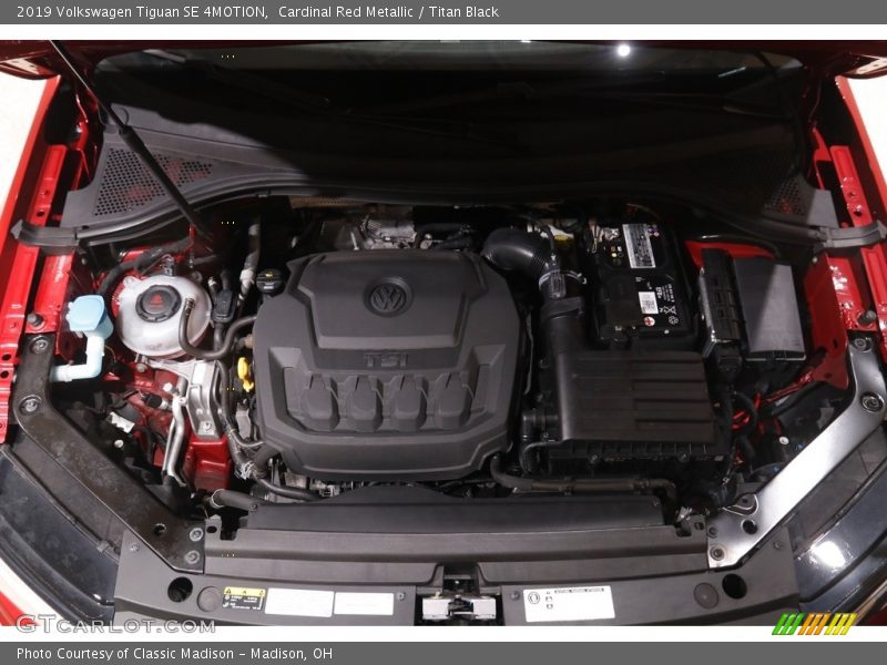 Cardinal Red Metallic / Titan Black 2019 Volkswagen Tiguan SE 4MOTION