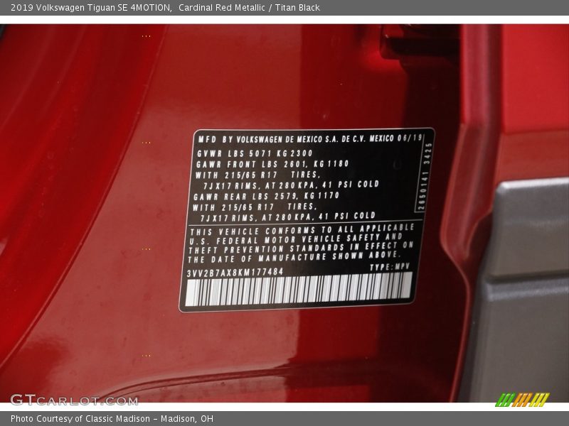 Cardinal Red Metallic / Titan Black 2019 Volkswagen Tiguan SE 4MOTION