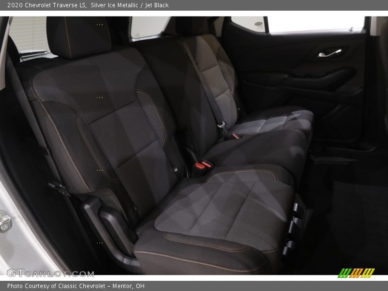 Silver Ice Metallic / Jet Black 2020 Chevrolet Traverse LS